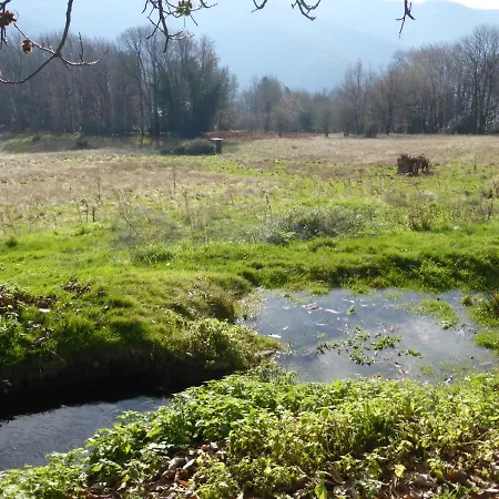 Panzió La Bouriotte D'hotes Bouton D'or